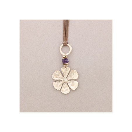 COLLANA CON PENDENTE LUNGO IN PIETRA E MOTIVO FLOREALE