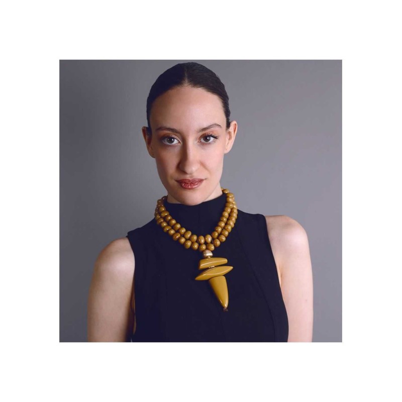 COLLAR CON COLGANTE