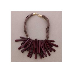 COLLAR CON ADORNOS